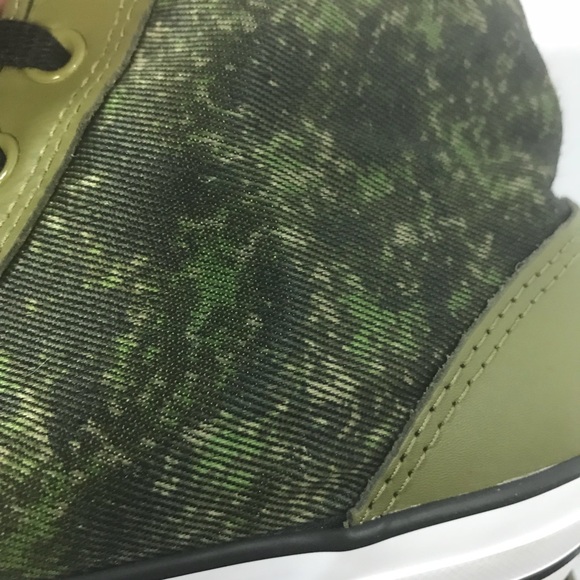 🆕 Converse Chuck Taylor All Star High Tops - Picture 4 of 4